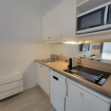 Apartamento Cozy Studio With Balcony And Shared Pool *